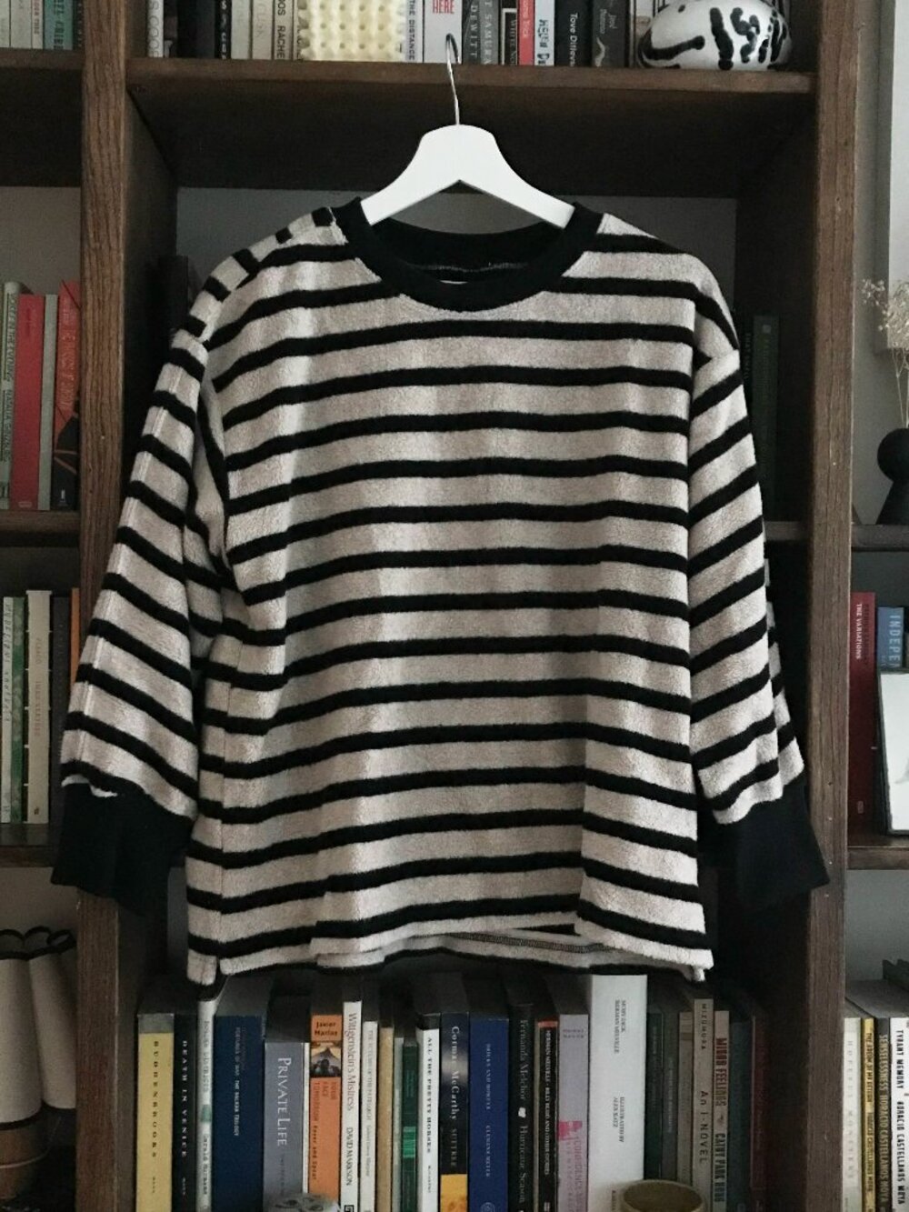 Girls of Dust Striped Sweatshirt in Black & Oatmeal size Large No.6 Store